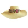 Sombrero de ala ancha con tira huichol tejida y bordada a mano