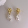 Aretes Arrugados Dorados con Perla 1E4