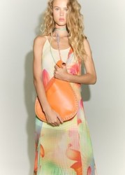 Bolso piel troquelado
