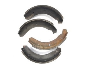 BALATAS (9986488995) BALATAS DELANTERAS Y TRASERAS VW BRASILIA 77-83 SEDAN TRASERAS- 95-….SEDAN DELANTERAS Y TRASERAS 73…94 882-