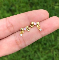 Aretes Lazo Corazon Rosa Chapa de Oro Az201