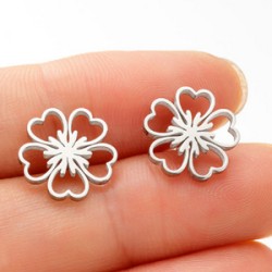 Aretes Mini Flor Plateada Acero Inox 2R3
