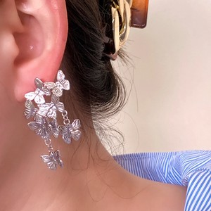 Aretes Mariposas Plateadas 1E3