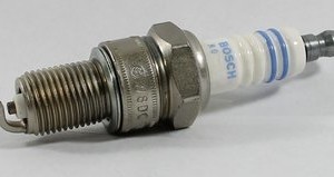 BUJIA (241229715) BUJIA NISSAN TODOS VWCHRYSLERRENAULT antes 0241229574 W8DC N11Y-N12Y