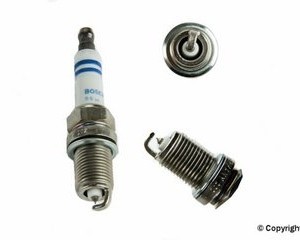 BUJIA (242230569) BUJIA DE PLATINO HR8DPX FORDGM ANTERIOR 0242229545