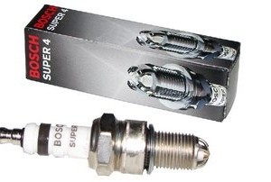 BUJIA (242232504) BUJIA SUPER 4 WR78 VW SEDAN 91-92 COMBI PANEL ENFRIADO POR AGUA 1.8 Lts. 92-94 JETTA GLI GLIA 1.8 Lts 89-93 DA