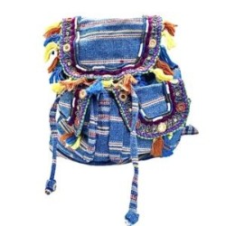 Back Pack con tela tipo jerga y flecos