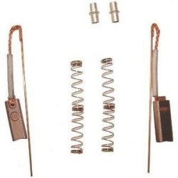 CARBON (1127014028) CARBONES JUEGO P/ALTERNADOR M BENZ OM 366 70/115 AMPS. 0123512501