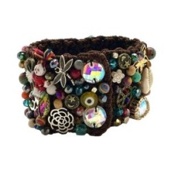 Pulsera tejida bordada con atrapasueños tejida a mano