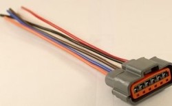 CONECTOR (ARN40180) CONECTOR PARA DISTRIBUIDOR NISSAN PICK UPTSURU III 6 TERMINALES