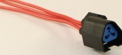 CONECTOR (ARN60153) CONECTOR BULBO DE REVERSA DE FORD DE 3 PUNTAS