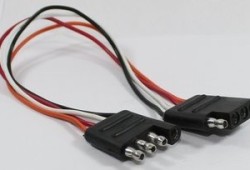 CONECTOR (SY014) CONECTOR UNIVERSAL DE 4 TERMINALES PLANAS