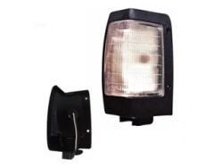 CUARTO (PLAF329IZQ) CUARTO SALPICADERA D21 PICK UP INCLUYE FOCO IZQ