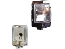 CUARTO (PLAF341DER) CUARTO SALPICADERA NISSAN PICK UP 94/07 INC. FOCO CROMADO DER