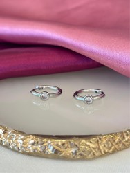 Aretes plateados circulo mini #194