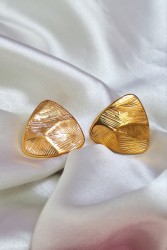 Aretes triangulo con lineas #C134