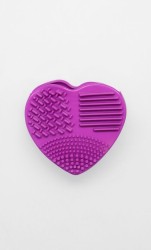 Limpiador De Brochas Corazón