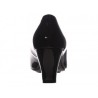 Zapatilla lisa Suave Pies negro intenso.