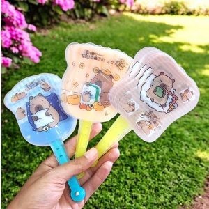 Abanico de Plastico Plegable Tipo Paleta Capibara