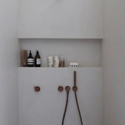 Zen Tina freestanding de hormigón