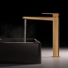 Zen Tina freestanding de hormigón