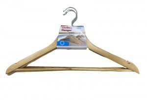 GANCHO DE MADERA PARA COLGAR ROPA C/3 PIEZAS