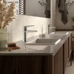 Zen Tina freestanding de hormigón