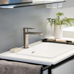 Zen Tina freestanding de hormigón
