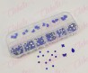 Decoración CRISTALES AZUL CON FIGURAS para uñas, aprox 400 piezas en pastillero – estuche de plástico de 13x5cm con 12 divisione