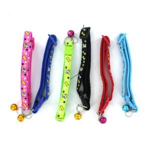 1pza Collar ajustable con cascable y diseño de perro con huesos para mascota, variedad de colores / jr1655