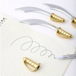 Pluma Kawaii en Forma de Espadas Pirata