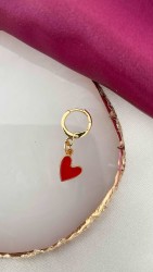 Arete corazon rojo plano irregular (1 pieza) AA1