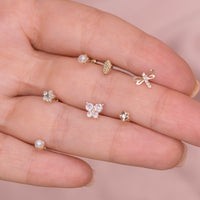 Flor de zirconia Oro 10k