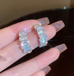 Aretes Arracada Plateada Cristales  4E42