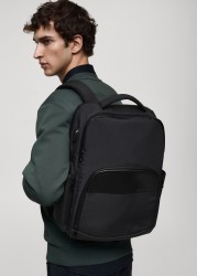 Mochila water repellent conexión USB