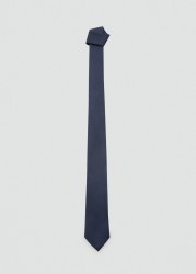 Corbata estructura anti-arrugas