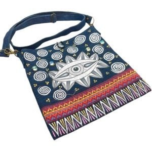 Bolsa “Cross Body”  de mezclilla con OJO pintada a mano