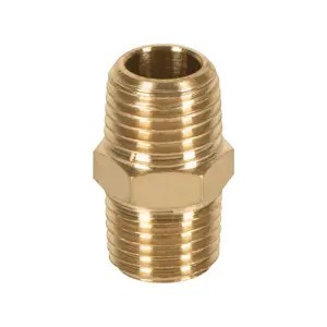 Niple macho-macho de latón, cuerda 1/4' NPT, Truper