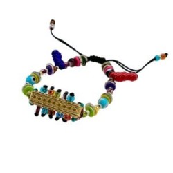 Pulsera con chaquira, cristal, ojos y dije ajustable